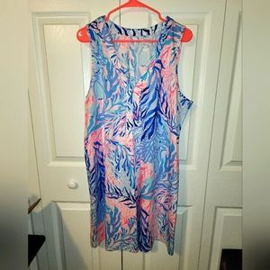 Lilly Pulitzer Amina Dress Size XL Kaleidescope Coral Pattern